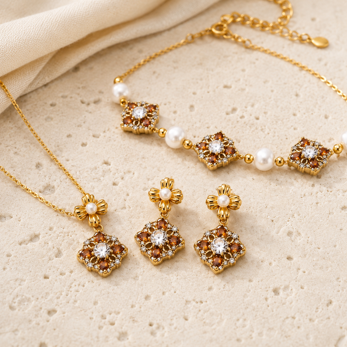 Vintage Gold auspicious bloom pearl jewelry set detail