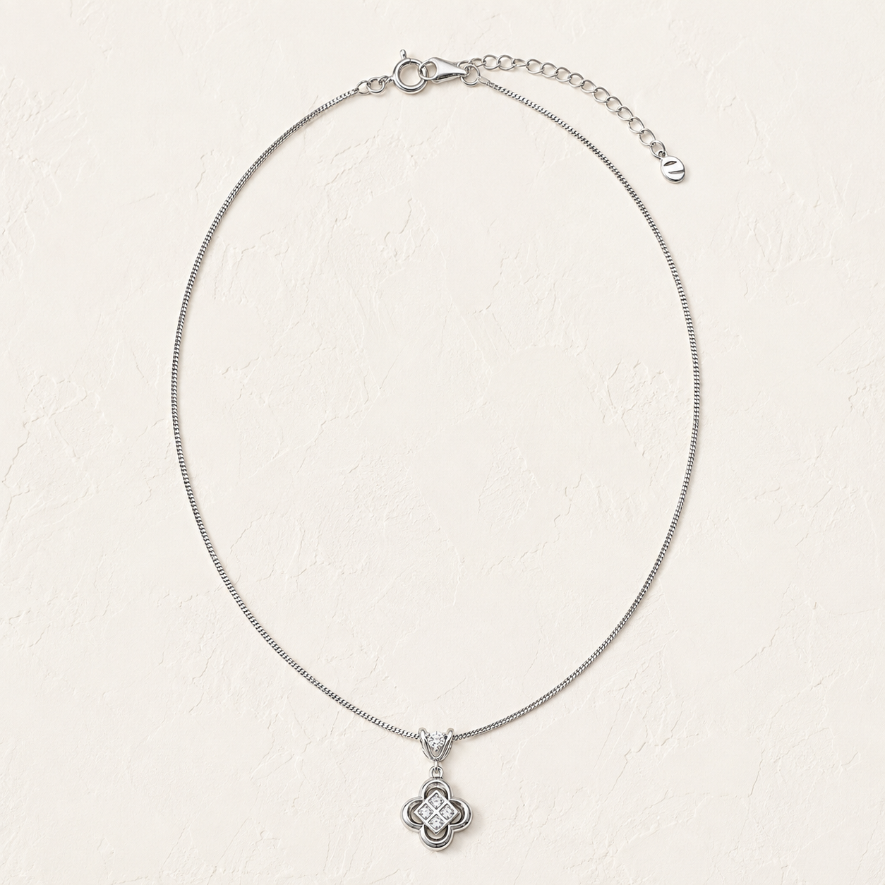 Silver clover zircon pendant necklace