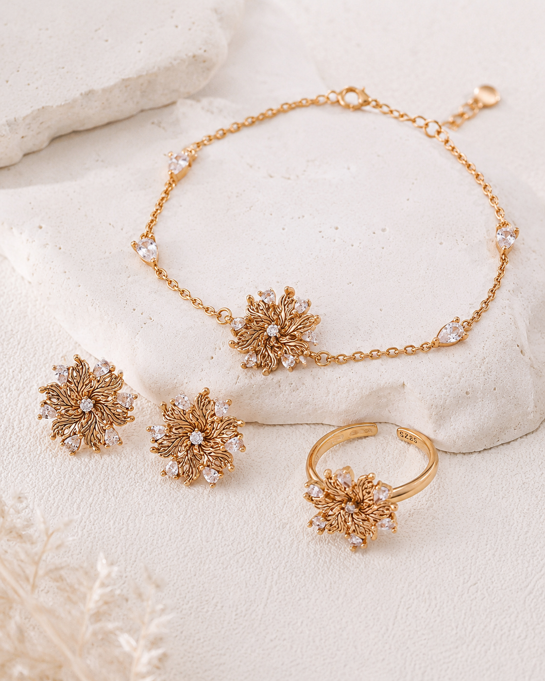 Six-Petal Lily Zircon Adjustable Ring — Vintage Gold image 7